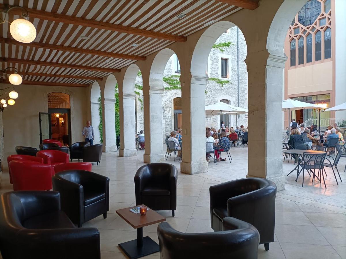 Hotellerie Notre Dame De Lumieres Goult Exterior foto