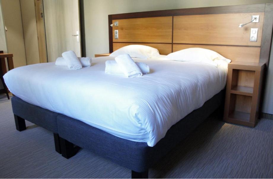 Hotellerie Notre Dame De Lumieres Goult Habitación foto